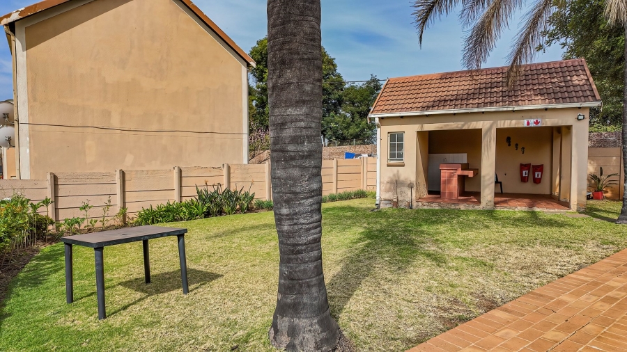 1 Bedroom Property for Sale in Kew Gauteng