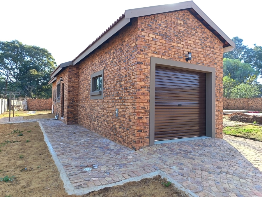3 Bedroom Property for Sale in Dersley Gauteng