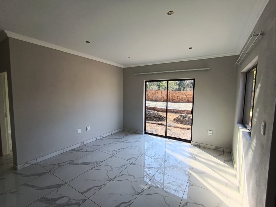 3 Bedroom Property for Sale in Dersley Gauteng