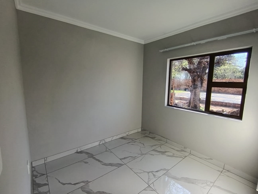3 Bedroom Property for Sale in Dersley Gauteng