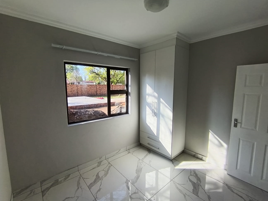 3 Bedroom Property for Sale in Dersley Gauteng