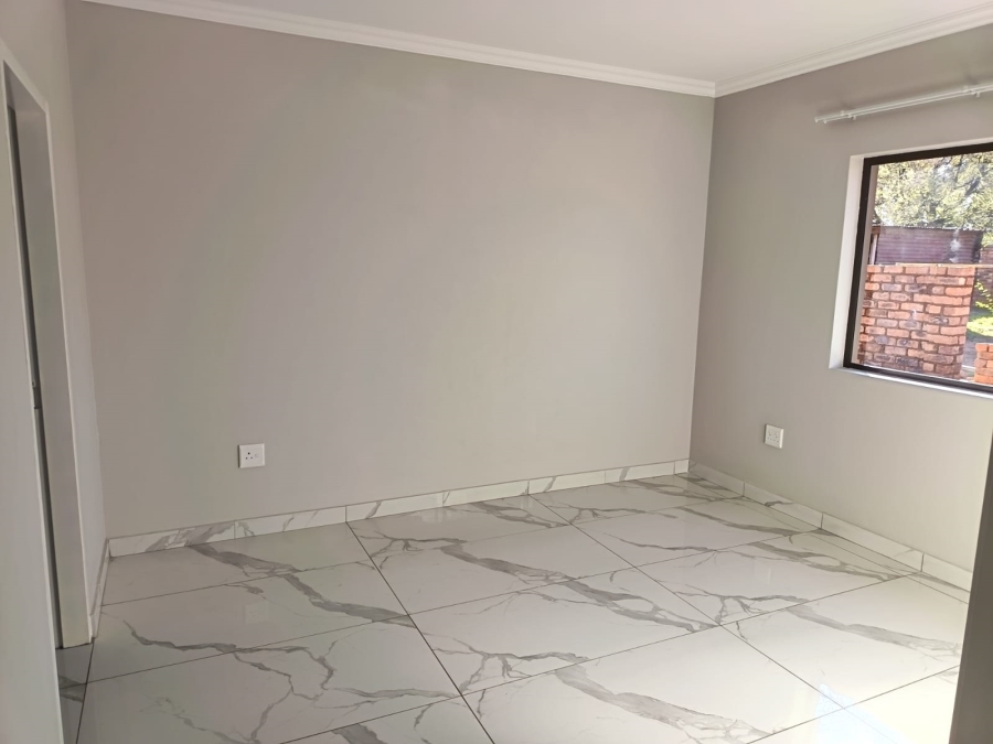 3 Bedroom Property for Sale in Dersley Gauteng