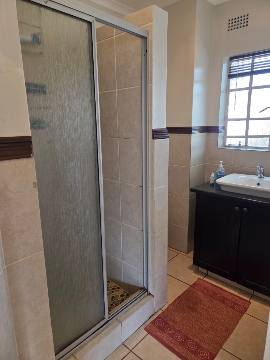2 Bedroom Property for Sale in Bryanston Gauteng