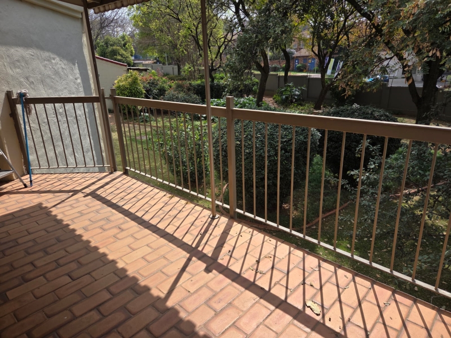 2 Bedroom Property for Sale in Bryanston Gauteng