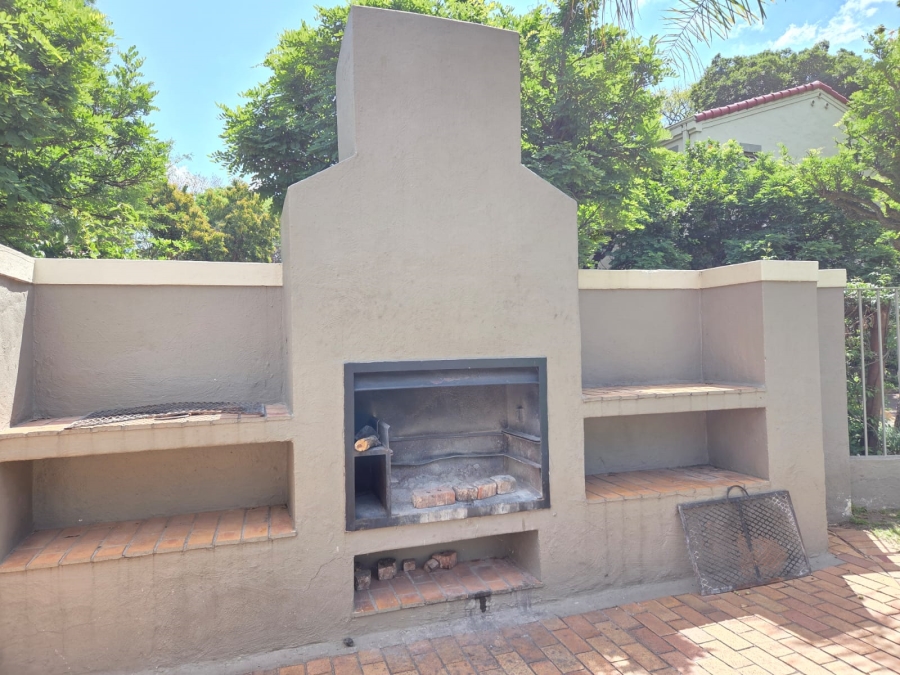 2 Bedroom Property for Sale in Bryanston Gauteng
