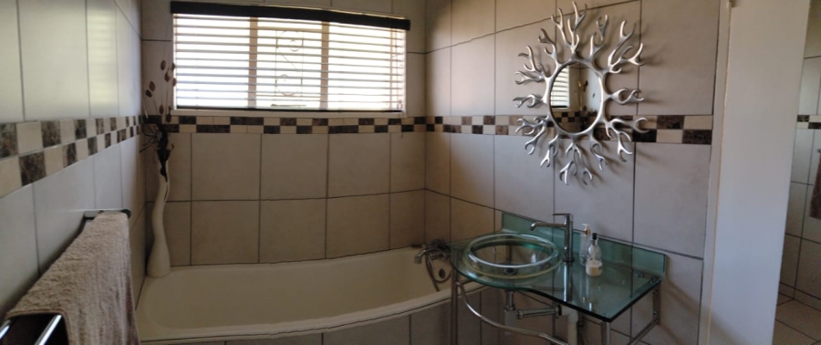 3 Bedroom Property for Sale in Northmead Gauteng