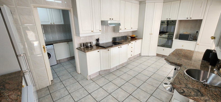 4 Bedroom Property for Sale in Bedford Park Gauteng