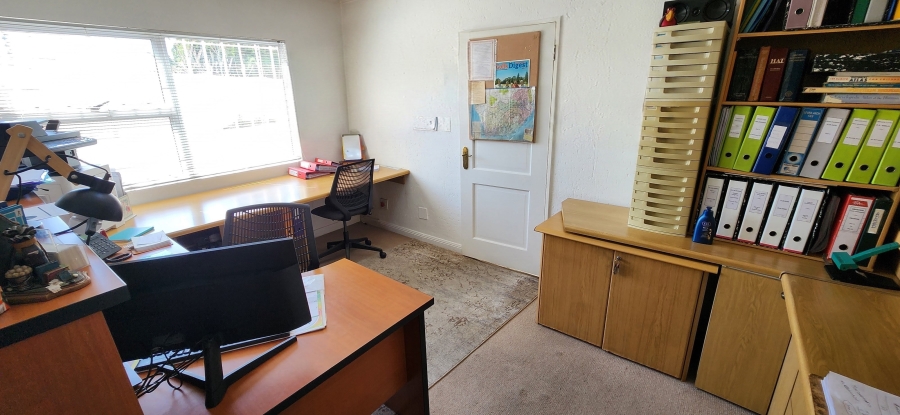 4 Bedroom Property for Sale in Bedford Park Gauteng