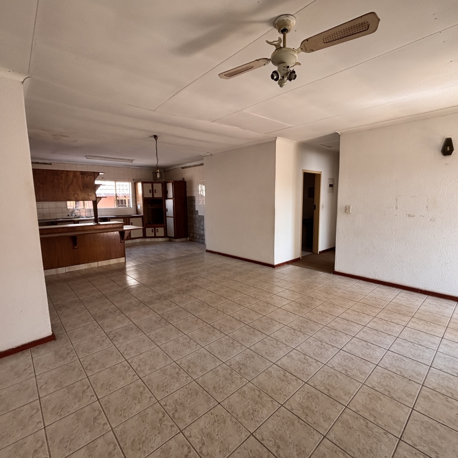 3 Bedroom Property for Sale in Groblerpark Gauteng