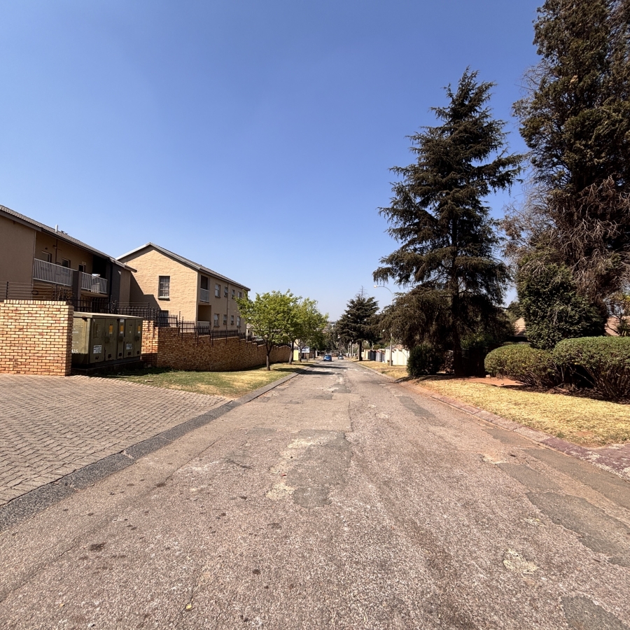 3 Bedroom Property for Sale in Groblerpark Gauteng