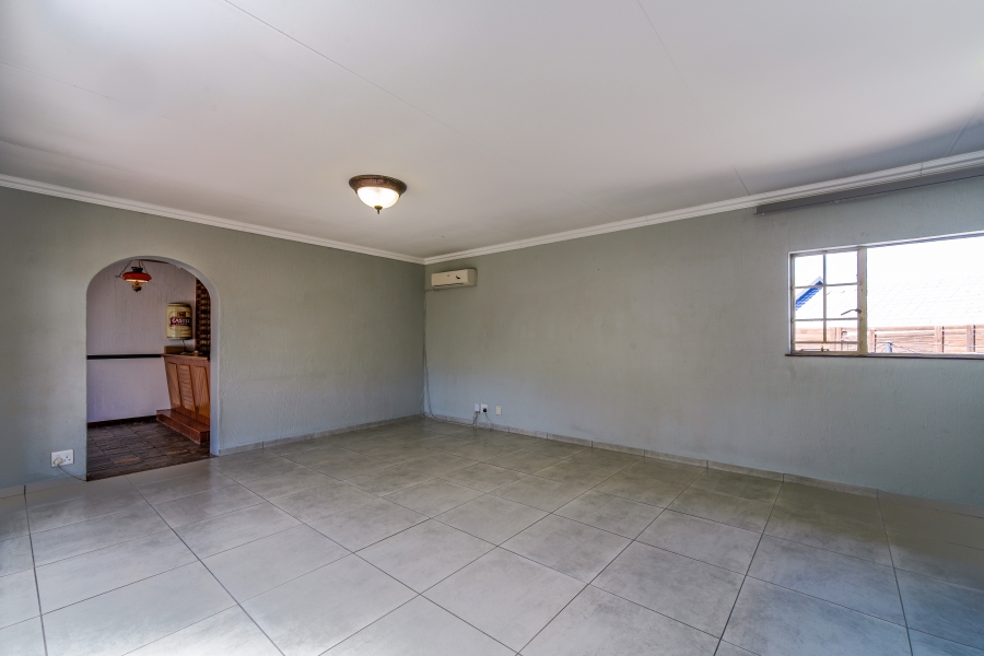 3 Bedroom Property for Sale in Rietvalleipark Gauteng