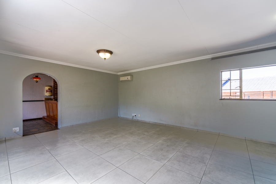 3 Bedroom Property for Sale in Rietvalleipark Gauteng