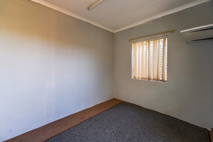 3 Bedroom Property for Sale in Rietvalleipark Gauteng