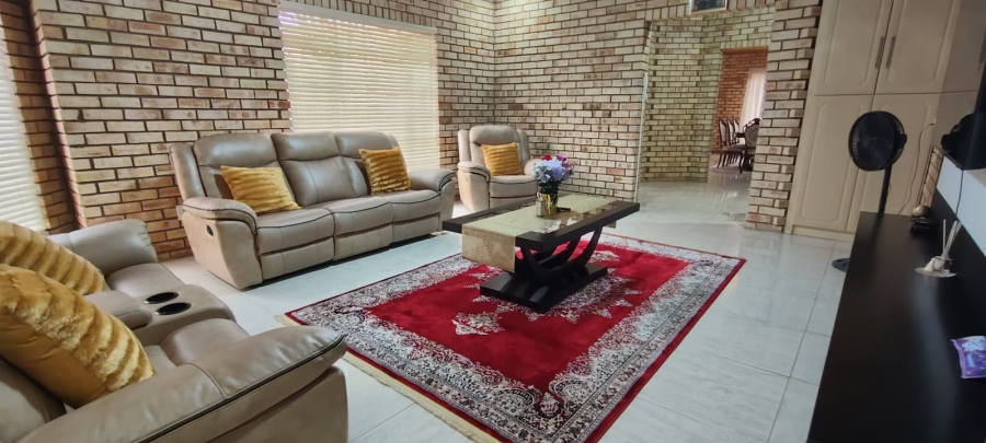 3 Bedroom Property for Sale in Fochville Gauteng