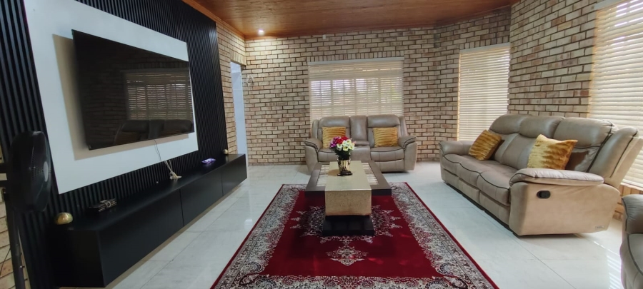 3 Bedroom Property for Sale in Fochville Gauteng