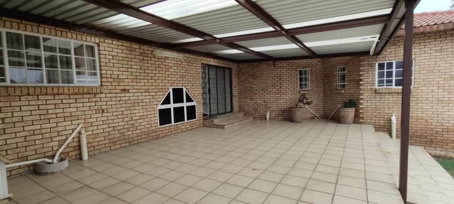 3 Bedroom Property for Sale in Fochville Gauteng