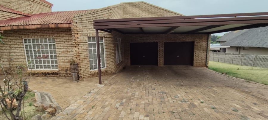 3 Bedroom Property for Sale in Fochville Gauteng