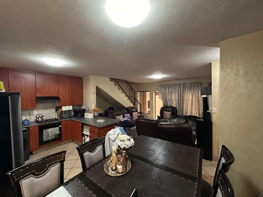 2 Bedroom Property for Sale in Halfway Gardens Gauteng