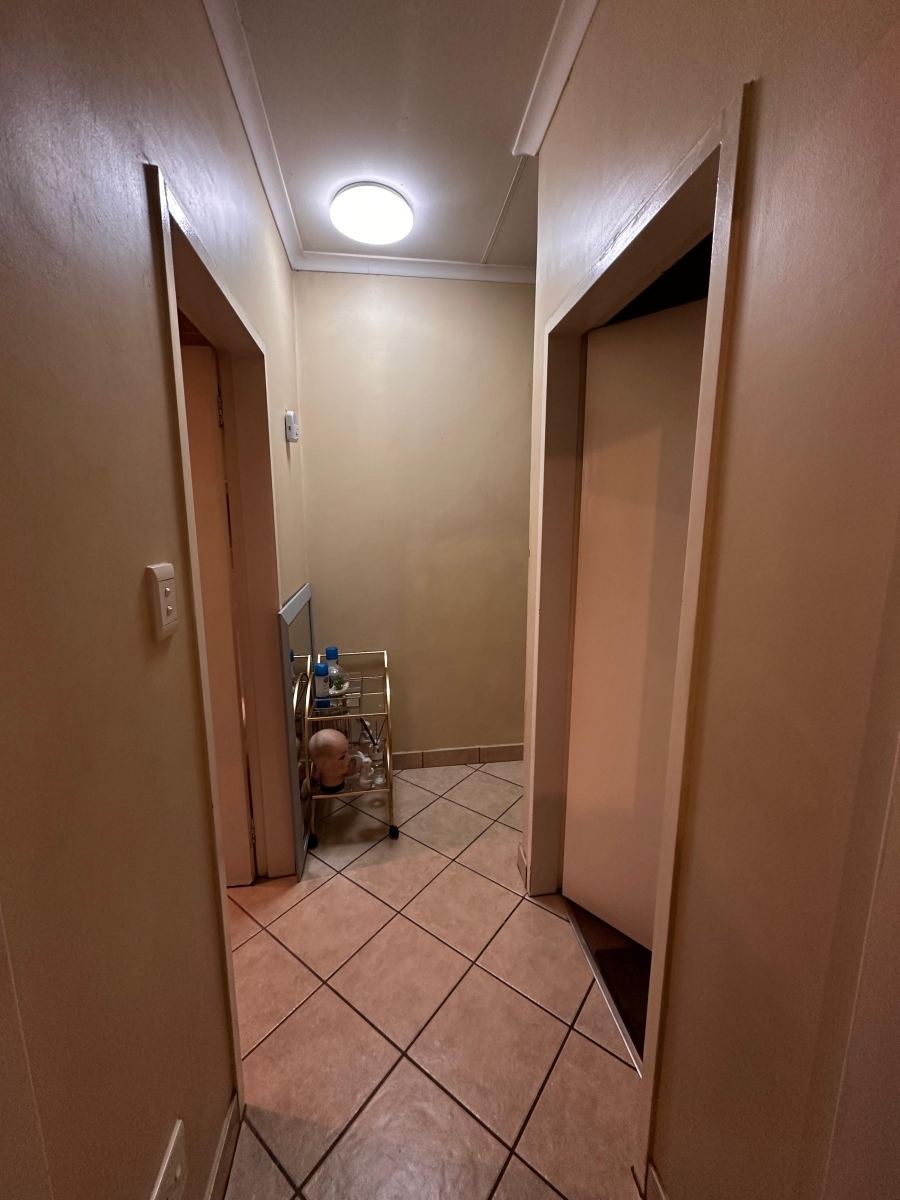 2 Bedroom Property for Sale in Halfway Gardens Gauteng