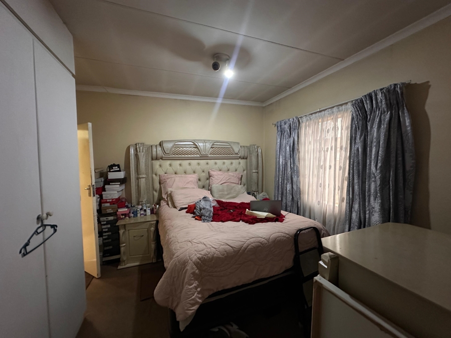 2 Bedroom Property for Sale in Halfway Gardens Gauteng
