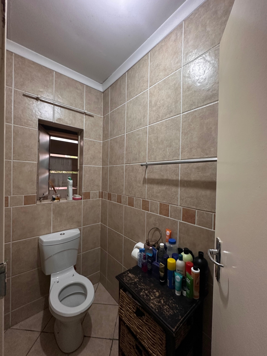 2 Bedroom Property for Sale in Halfway Gardens Gauteng