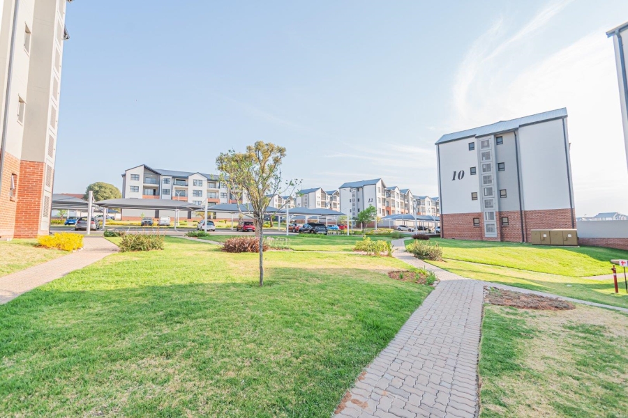 To Let 1 Bedroom Property for Rent in Northgate Gauteng