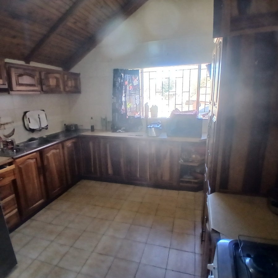 To Let 4 Bedroom Property for Rent in Rensburg Gauteng