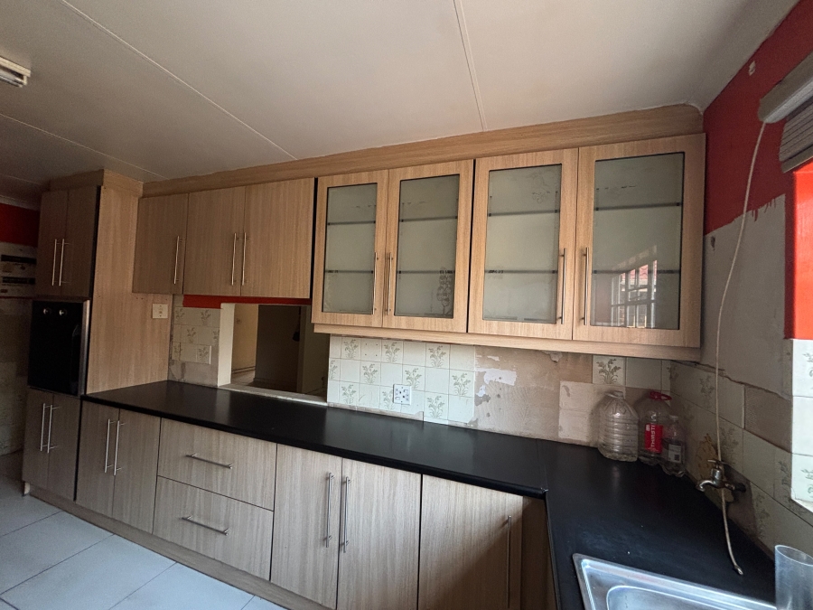 4 Bedroom Property for Sale in Selcourt Gauteng