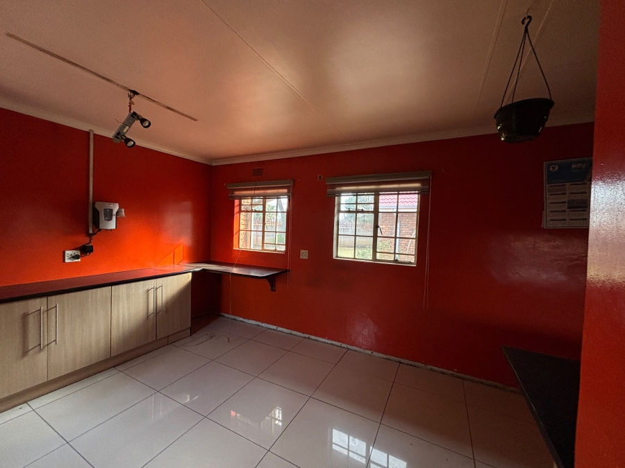 4 Bedroom Property for Sale in Selcourt Gauteng