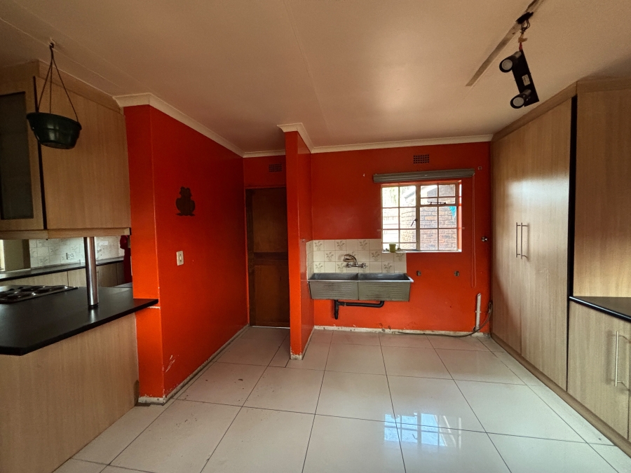 4 Bedroom Property for Sale in Selcourt Gauteng