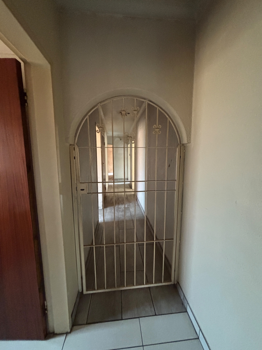 4 Bedroom Property for Sale in Selcourt Gauteng