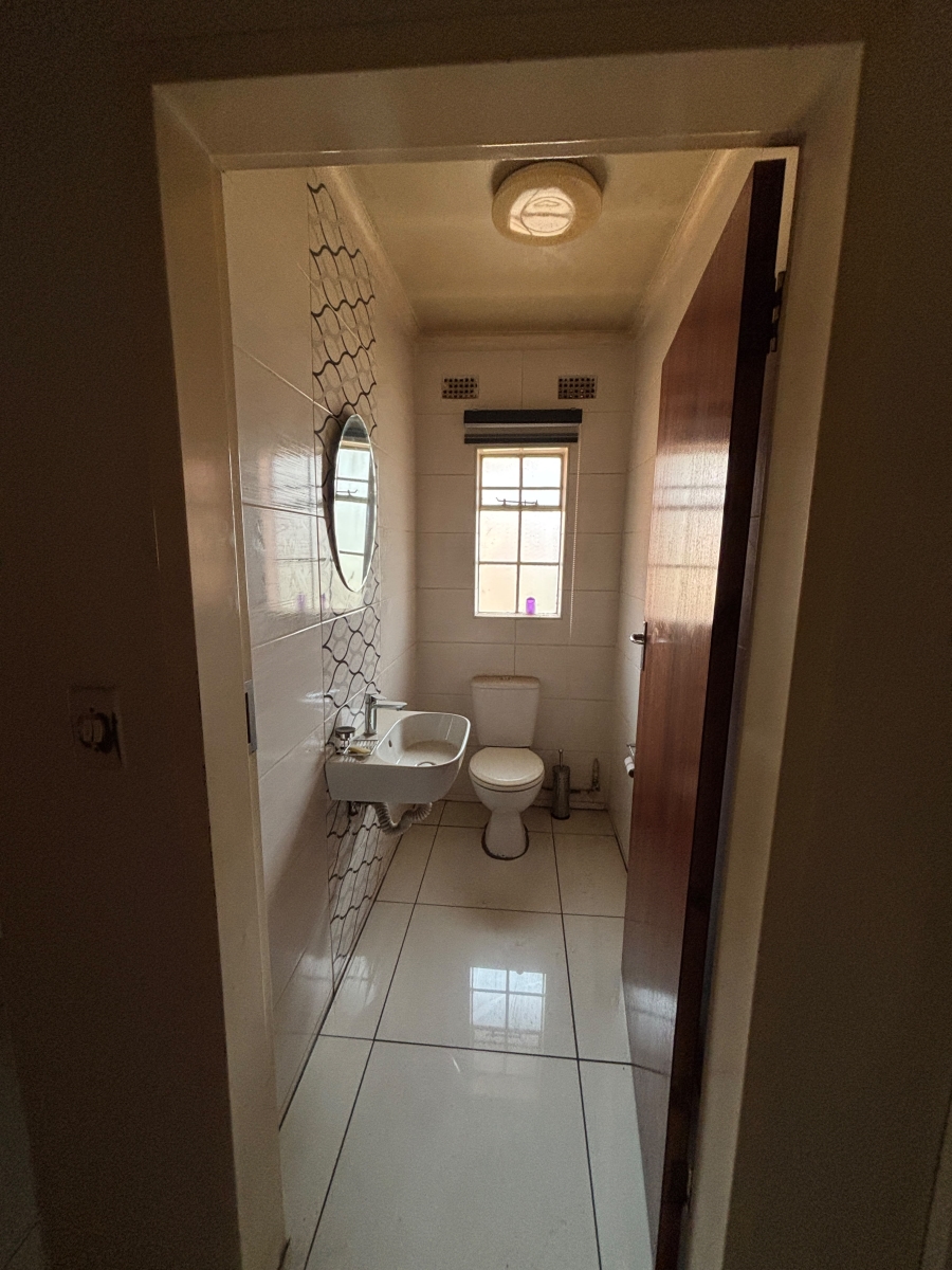 4 Bedroom Property for Sale in Selcourt Gauteng