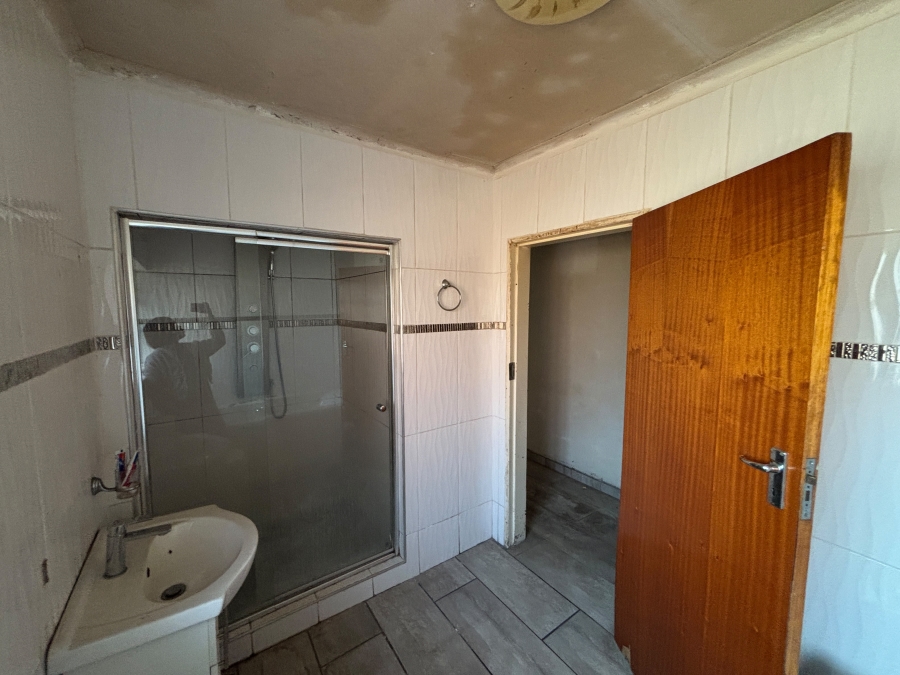 4 Bedroom Property for Sale in Selcourt Gauteng