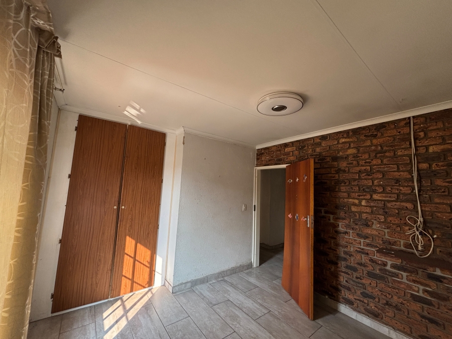 4 Bedroom Property for Sale in Selcourt Gauteng