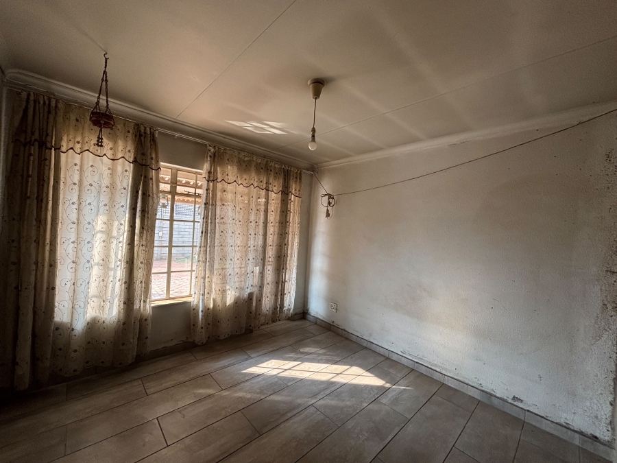 4 Bedroom Property for Sale in Selcourt Gauteng