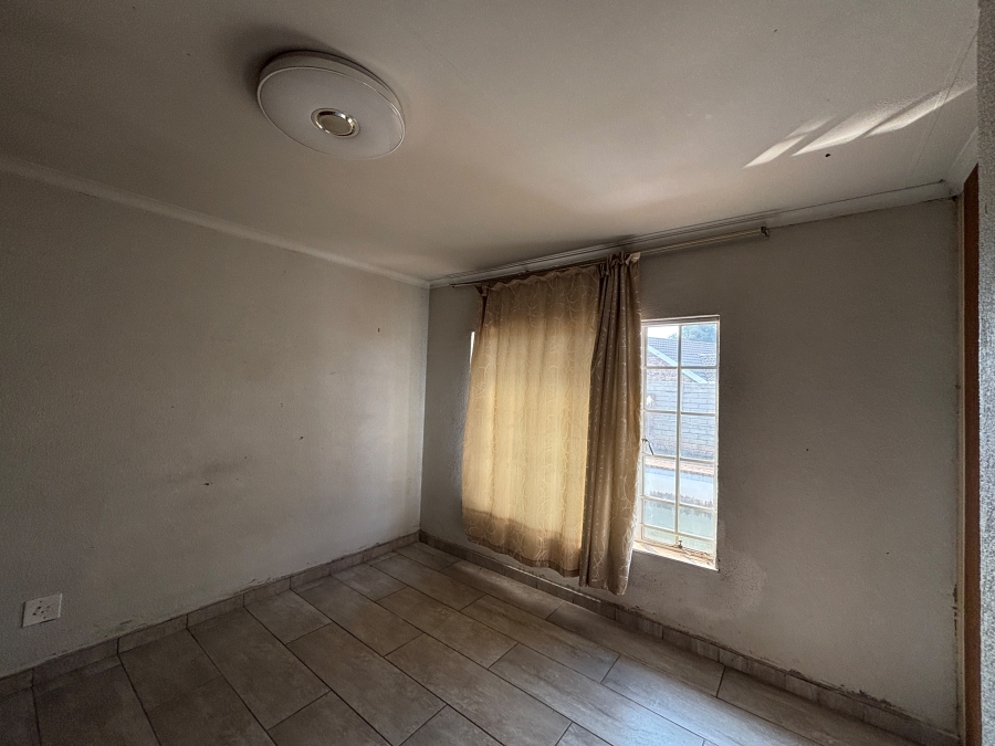 4 Bedroom Property for Sale in Selcourt Gauteng