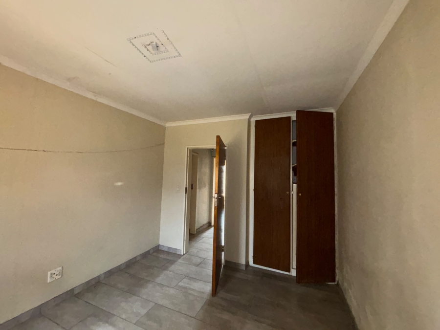 4 Bedroom Property for Sale in Selcourt Gauteng