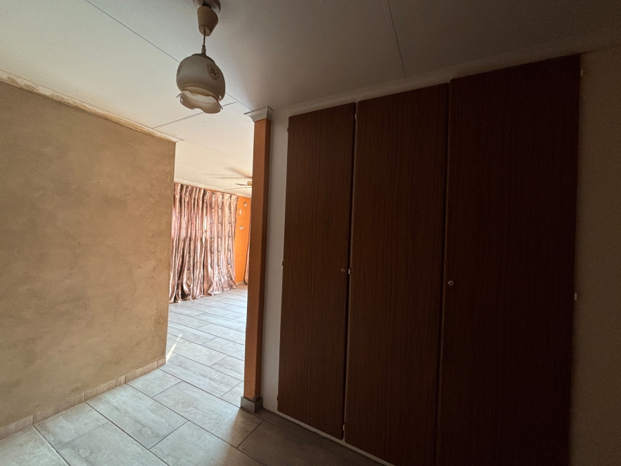 4 Bedroom Property for Sale in Selcourt Gauteng