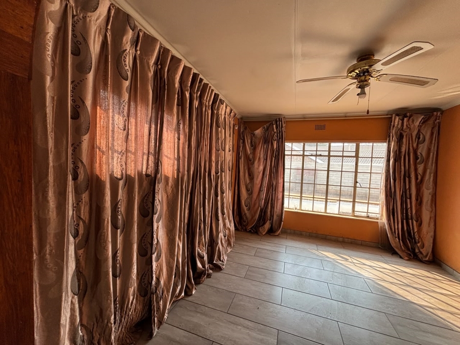 4 Bedroom Property for Sale in Selcourt Gauteng