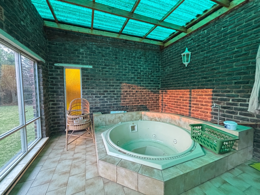 4 Bedroom Property for Sale in Sharon Park Gauteng