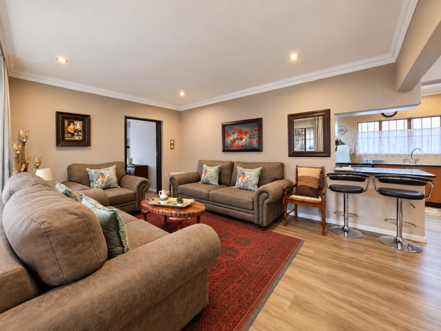 4 Bedroom Property for Sale in Rant En Dal Gauteng