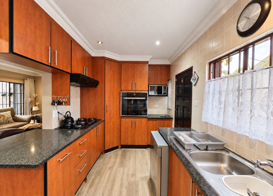 4 Bedroom Property for Sale in Rant En Dal Gauteng