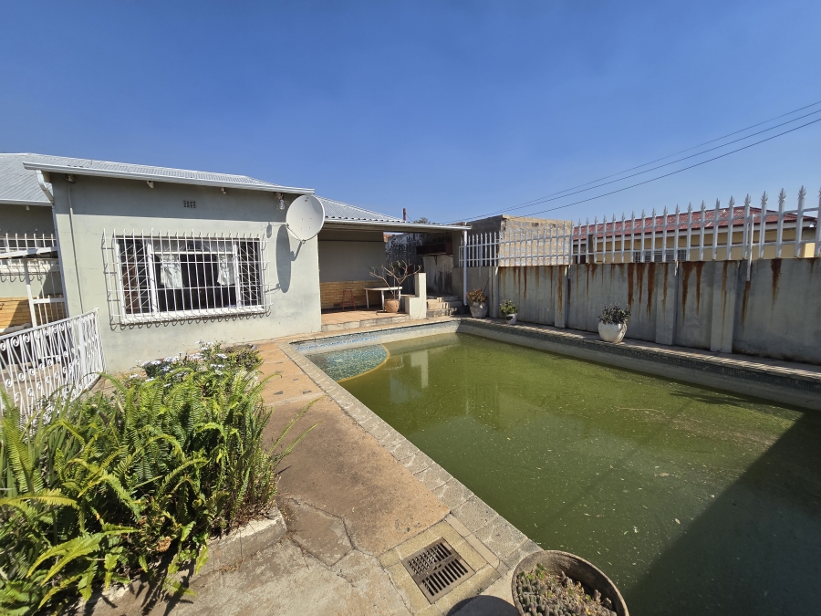 3 Bedroom Property for Sale in Rewlatch Gauteng