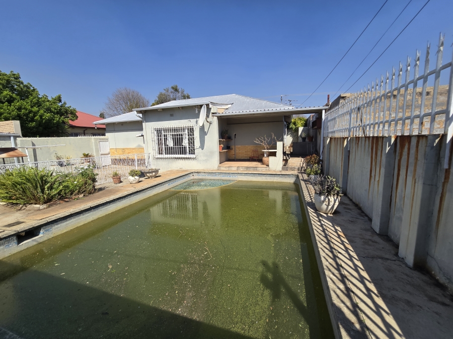 3 Bedroom Property for Sale in Rewlatch Gauteng