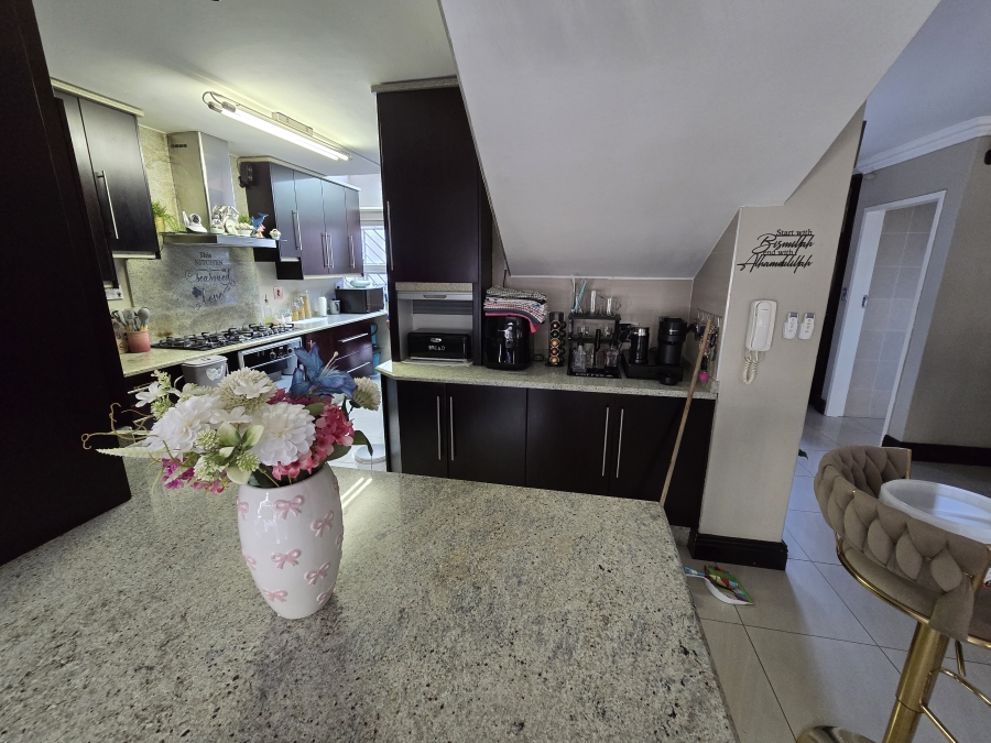 3 Bedroom Property for Sale in Bassonia Gauteng