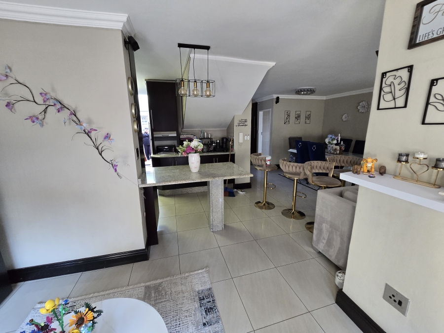 3 Bedroom Property for Sale in Bassonia Gauteng