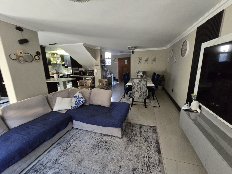 3 Bedroom Property for Sale in Bassonia Gauteng