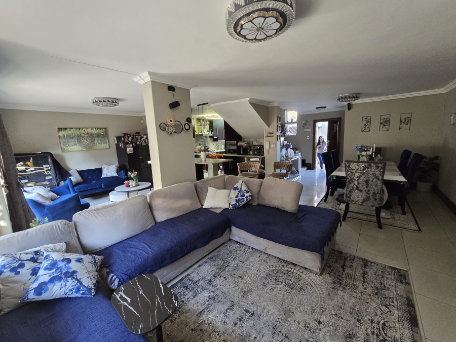 3 Bedroom Property for Sale in Bassonia Gauteng