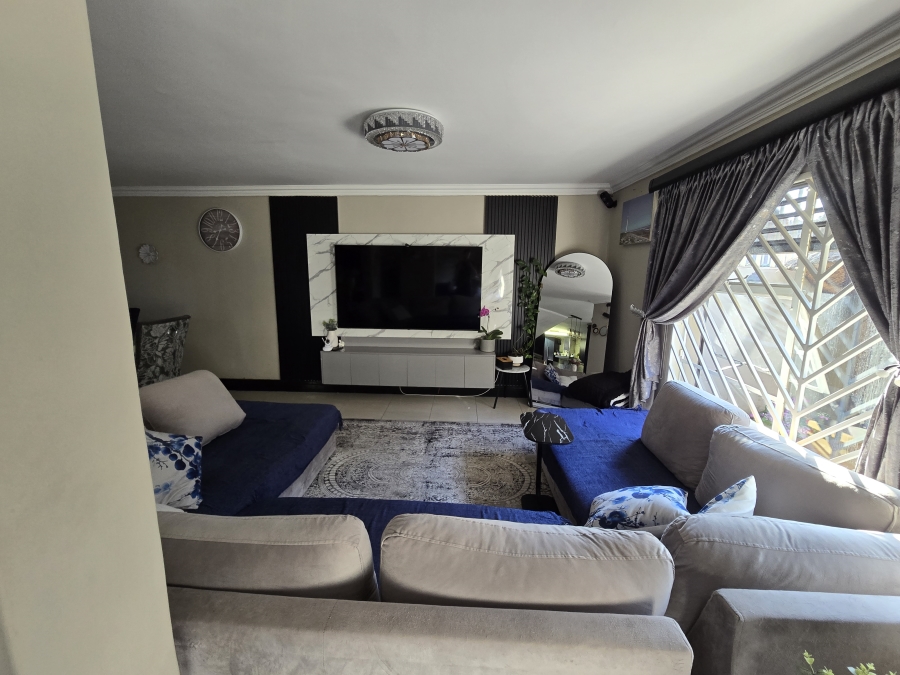 3 Bedroom Property for Sale in Bassonia Gauteng