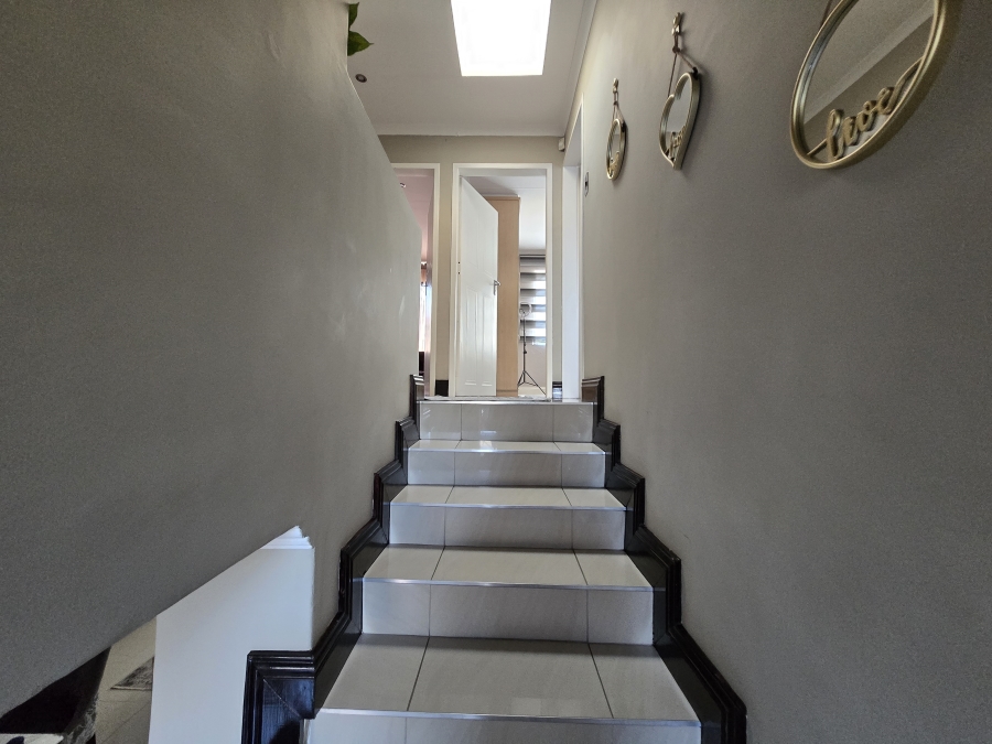 3 Bedroom Property for Sale in Bassonia Gauteng